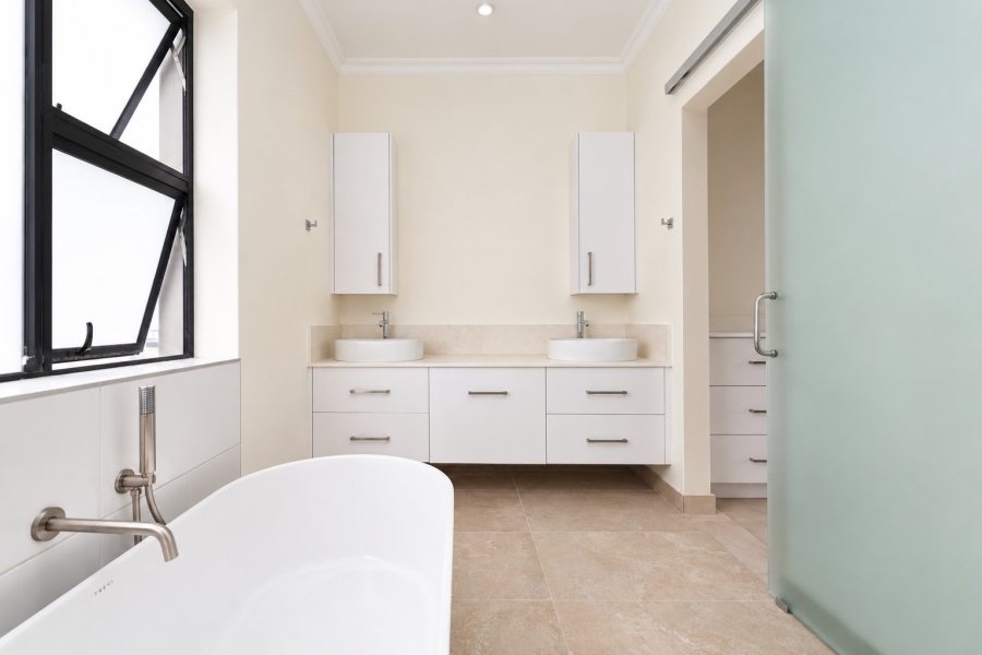 3 Bedroom Property for Sale in Le Grand Golf Estate Western Cape